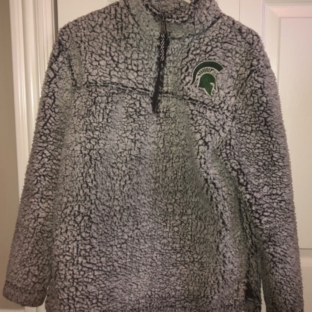 MSU sweatshirt